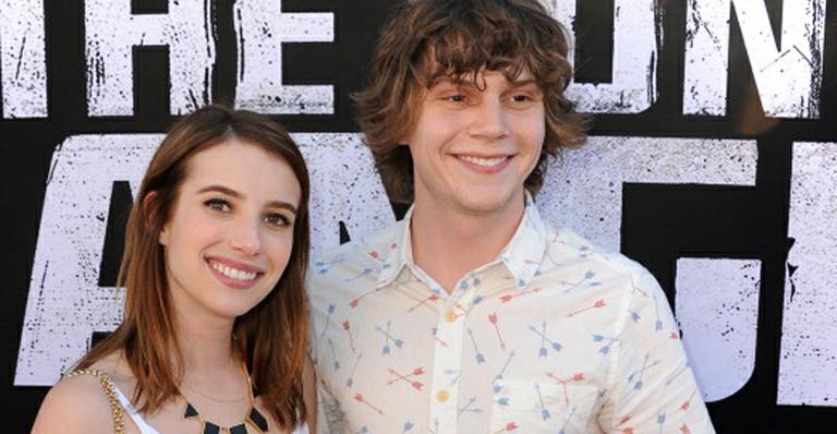 Emma Roberts e Evan Peters, protagonistas de ‘American Horror Story’, estão noivos
