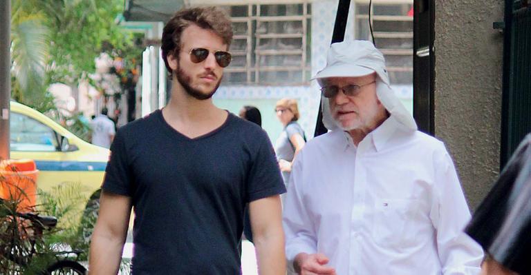 Miguel Thiré mata saudades do pai Cecil no Rio de Janeiro
