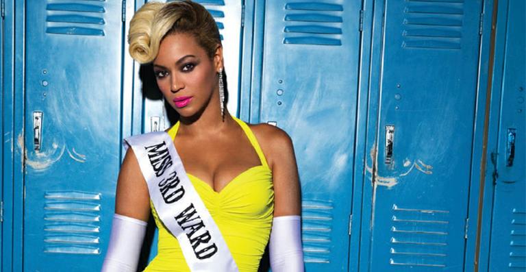 Beyoncé invade karaokê de surpresa e canta com fãs