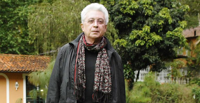 “Quem é, ou o que é Roni?”, questiona Aguinaldo Silva