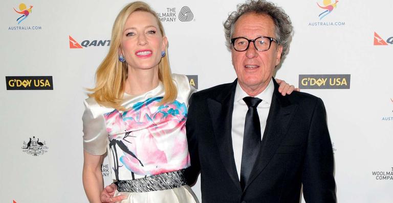 Cate Blanchett homenageia o ator Geoffrey Rush
