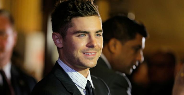Zac Efron fez dieta líquida após quebrar a mandíbula