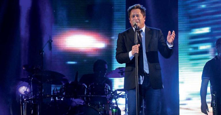Leonardo anima festival de verão na Praia de Pernambuco