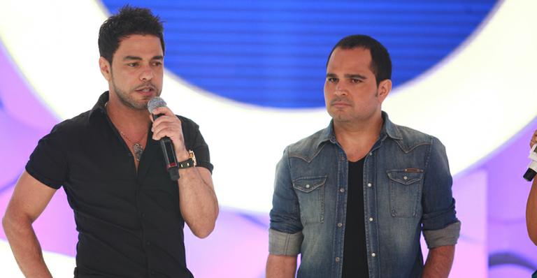 Zezé Di Camargo fala sobre Rafinha Bastos em programa de TV