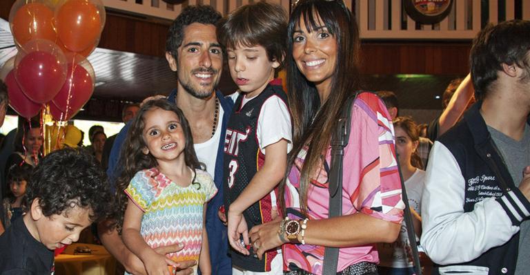 Após declaração ao filho, Marcos Mion agradece mensagens dos fãs