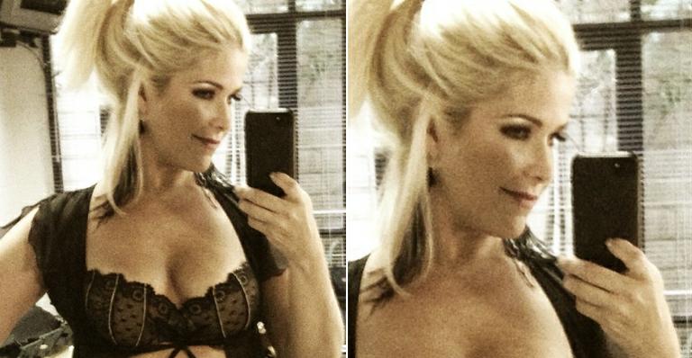 Recém-separada, Samara Felippo posa de lingerie: Recomeçando