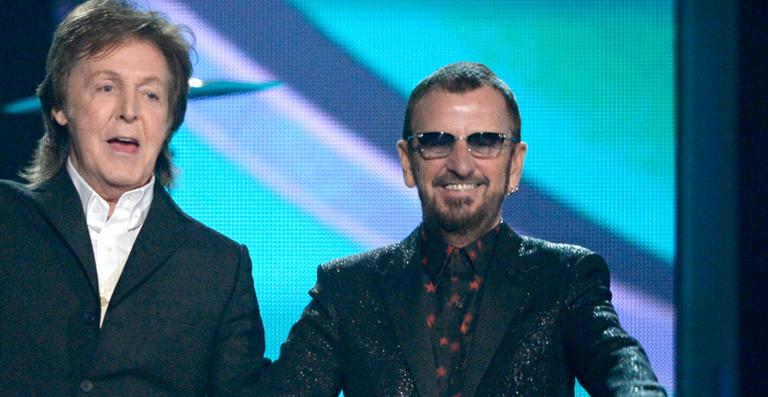Paul McCartney e Ringo Starr tocam juntos no Grammy