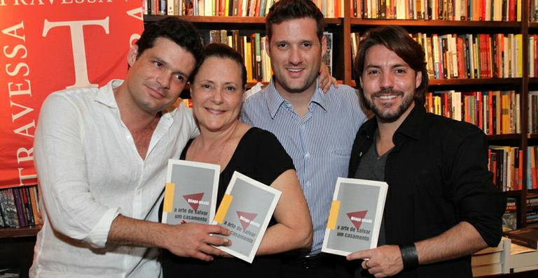 Elizabeth Savalla confere lançamento do livro de seu filho