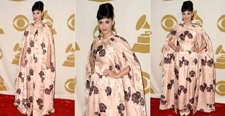 Vestido com capa é tendência de moda. Aprenda a usar