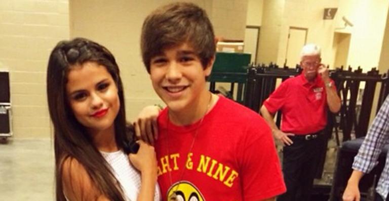 Austin Mahone desmente affaire com Selena Gomez: Apenas amigos