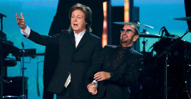 Reencontro de Paul McCartney e Ringo Starr surpreende no 56º Grammy Awards