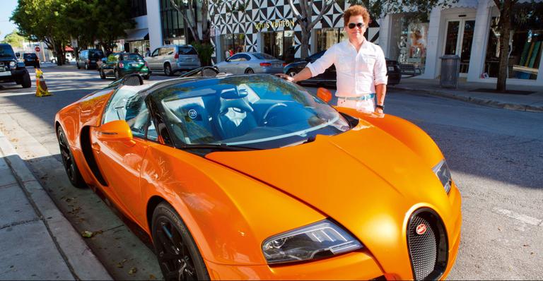 Romero Britto visita galerias e lojas do Miami Design District