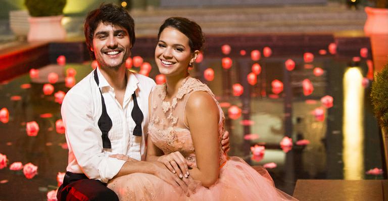 “As pessoas dão muito valor ao ato”, diz Bruna Marquezine sobre cenas fortes