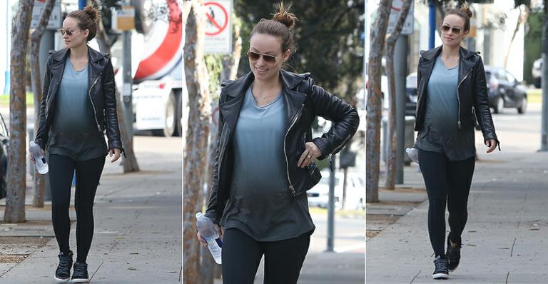 Grávida, Olivia Wilde mostra atitude ao escolher look moderno e confortável