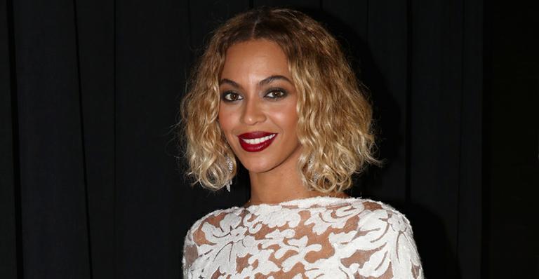 Beyoncé mostra vídeo de mergulho no oceano