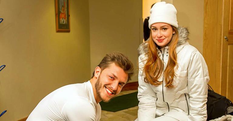 Marina Ruy Barbosa e Klebber Toledo mostram sintonia durante viagem a Park City