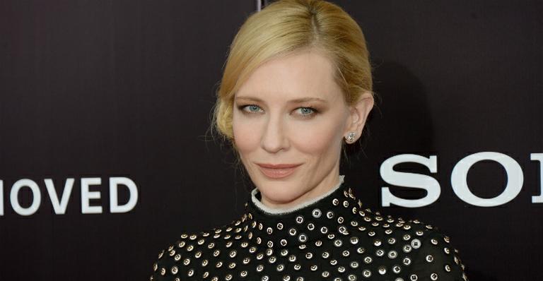 Cate Blanchett fala de alimentação e da rotina mínima de beleza que mantém para a festa do Oscar