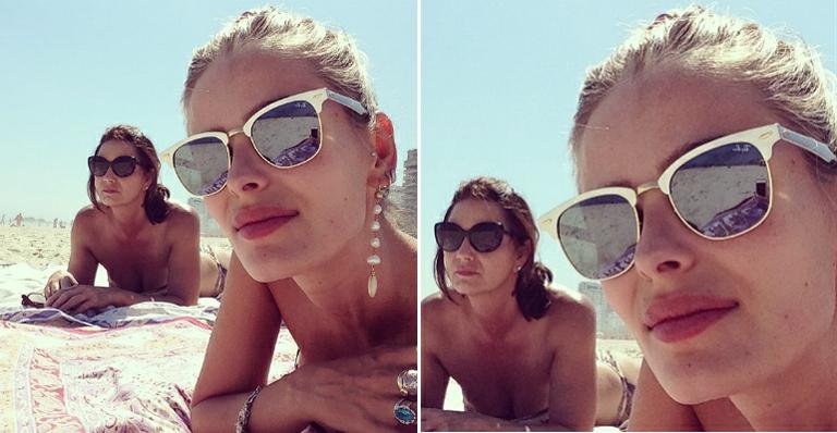 Yasmin Brunet curte praia com a mãe, Luiza Brunet