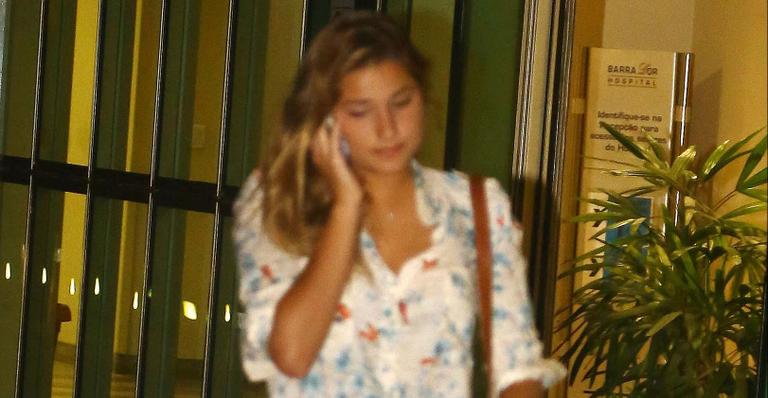 Sasha, filha de Xuxa, visita avó internada em hospital no Rio de Janeiro