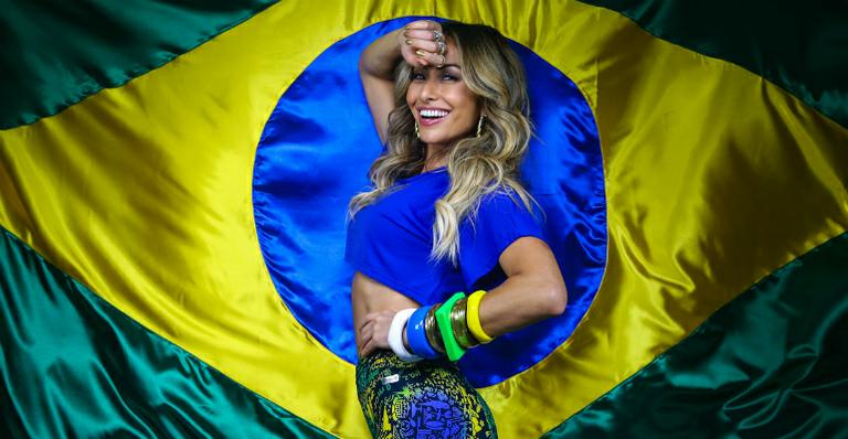Sabrina Sato entra no clima da Copa para campanha de moda fitness
