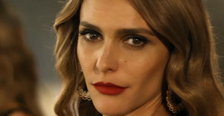 Fernanda Lima e um bate-papo sobre seu amor obsessivo
