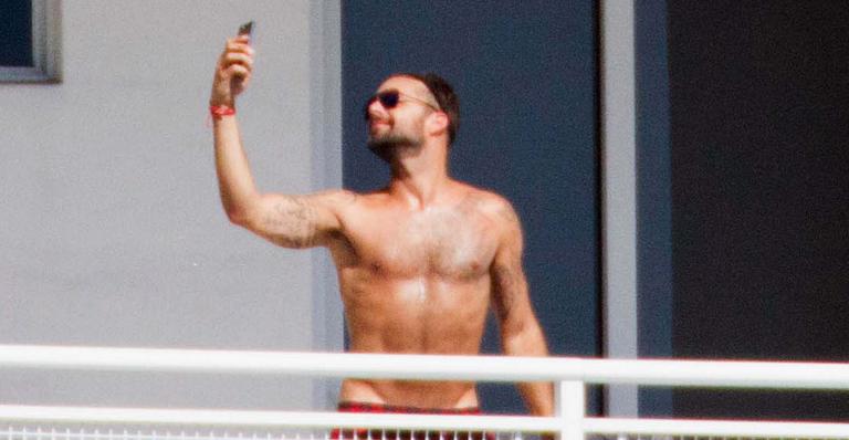 Ricky Martin fala da superação do termino de sua relação com o ex: “estou feliz”