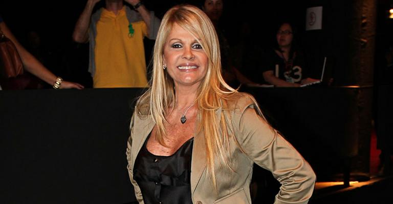 Monique Evans volta a ser internada em clínica psiquiátrica