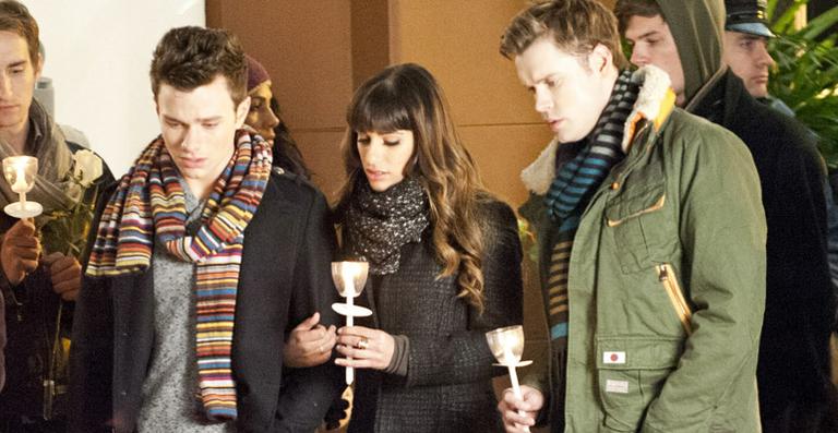 Volta da série: elenco de Glee grava cena em memorial