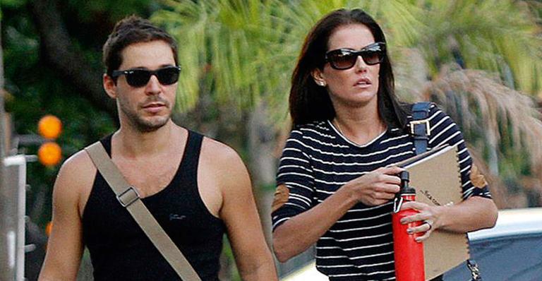 Juntos a quatro meses, Deborah Secco e Bruno Torres estão cada vez mais firmes