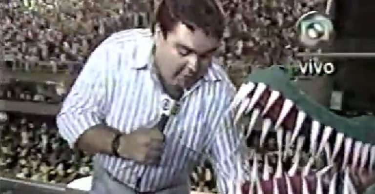 Faustão entrevistou ‘jacaré’ durante Carnaval de 1989; relembre