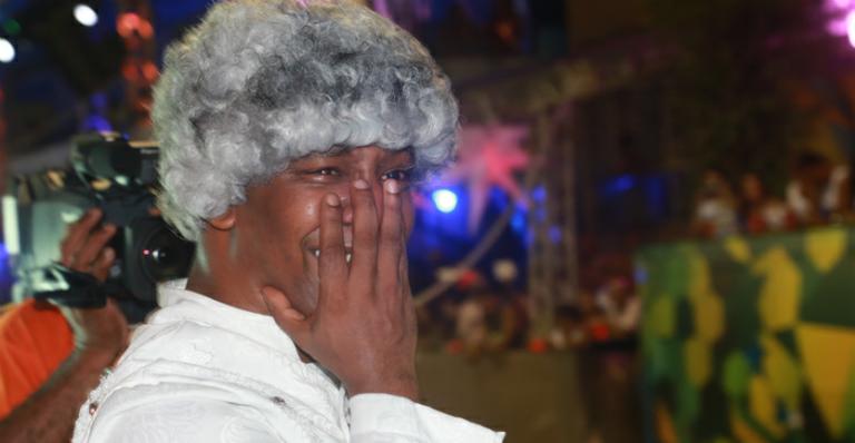 Márcio Victor do Psirico chora, homenageia Mandela e faz promessa