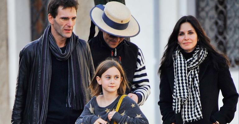 Courteney Cox e Johnny McDaid aproveitam ferias em Veneza