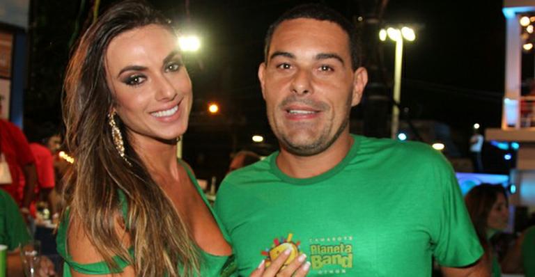 Nicole Bahls curte carnaval com ex de Ana Maria Braga em Salvador