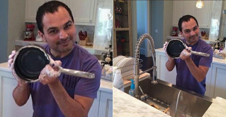Luciano Camargo mostra foto lavando a louça de sua casa
