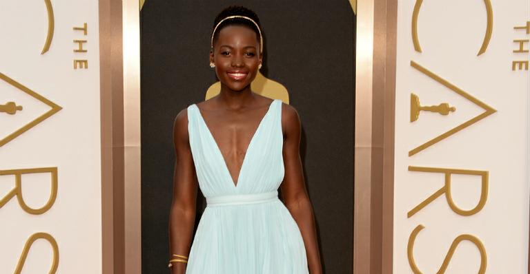 Brilho labial de Lupita Nyong’o fica esgotado após aparecer no Oscar 2014