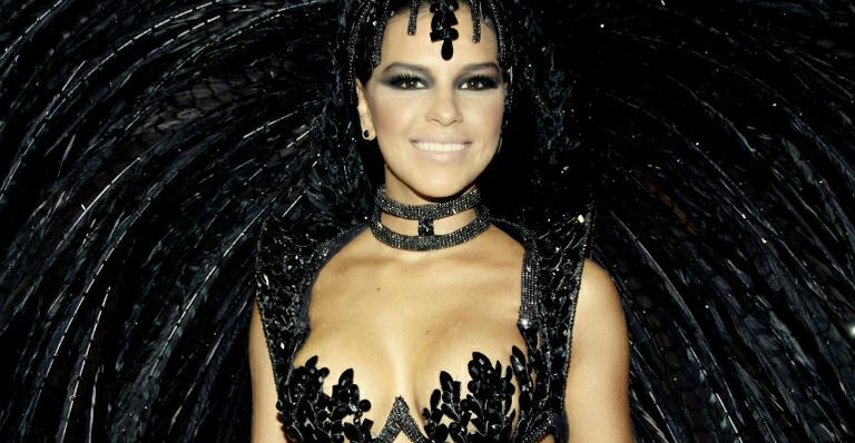 Mariana Rios não é mais a rainha de bateria da Mocidade