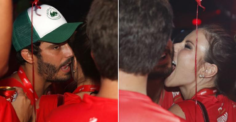 Thiago Rodrigues ganha mordidinha de morena em camarote