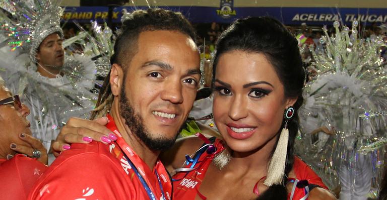 Gracyanne Barbosa dá bronca em seguidora que criticou seu corpo