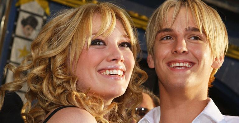 Após 13 anos, Aaron Carter diz que ainda ama Hilary Duff e quer ela de volta