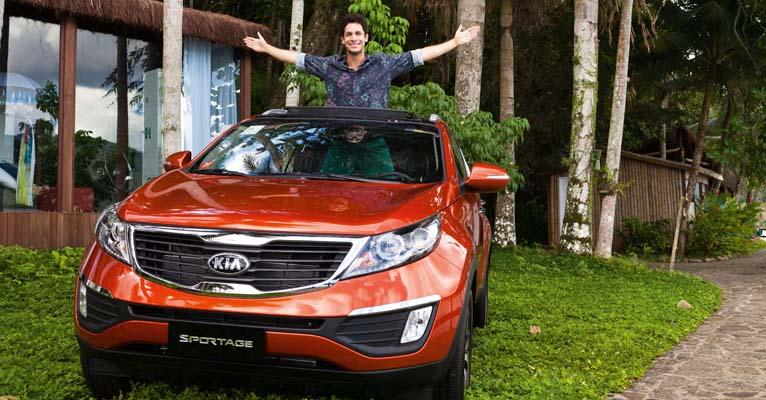 Após sucesso em Amor à Vida, Rainer Cadete luta para ter o filho ao seu lado