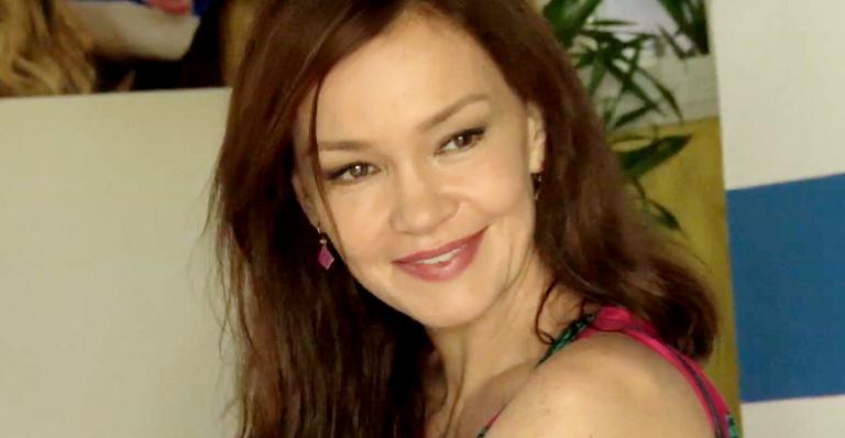 Julia Lemmertz: a estrela de Em Família na Ilha de CARAS