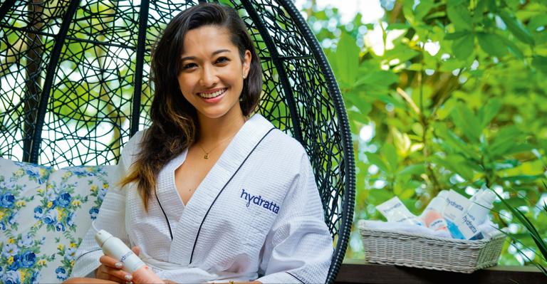 Jacqueline Sato muda visual para viver tatuadora em Além do Horizonte