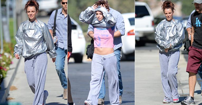 Britney Spears usa moletom metalizado que ajuda a emagrecer