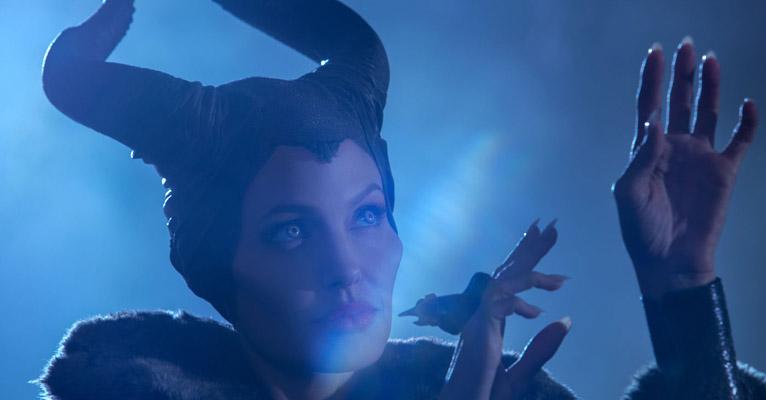 Novo trailer de Malévola mostra as maldades da vilã de Angelina Jolie