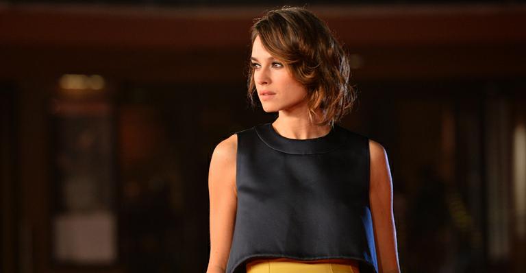 Kasia Smutniak é o novo rosto do próximo perfume da Fendi