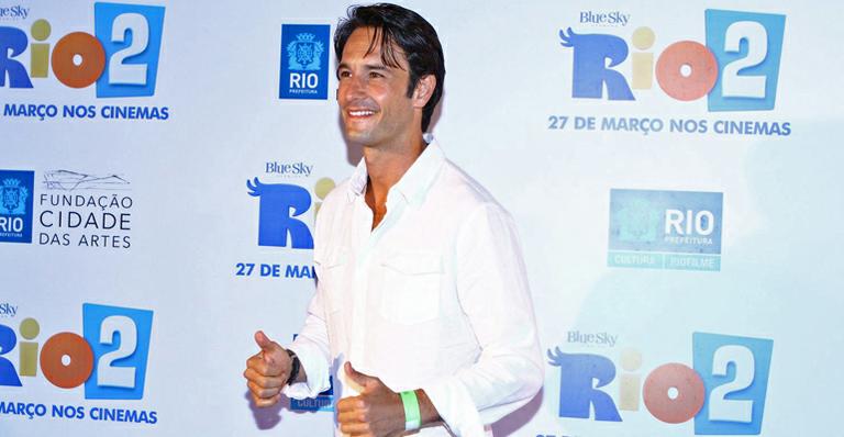 Rodrigo Santoro brilha na pré-estreia da animação Rio 2
