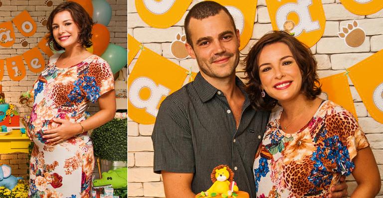 Grávida do primeiro filho, Regiane Alves mantém os exercícios físicos