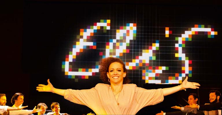 Laila Garin narra a vida e a obra de Elis Regina em ‘Elis, A Musical’