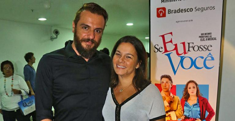 Famosos conferem o musical Se Eu Fosse Você em teatro no Rio