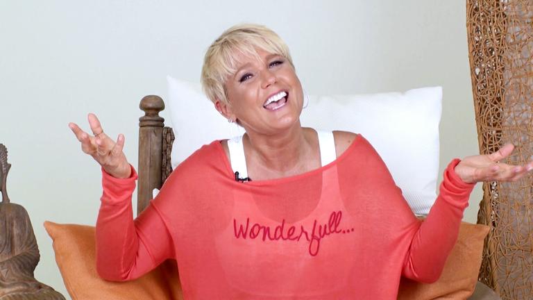 Xuxa recebe declarações de famosos em seu aniversário de 51 anos